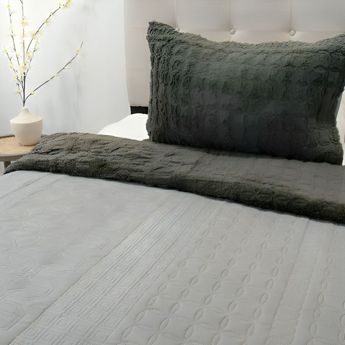 DORAL - Quilt Hotpress Viena Con Sherpa 2 Plazas  Gris  Doral