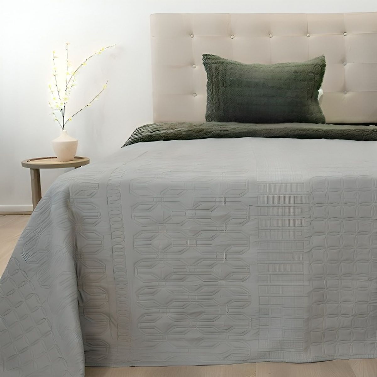 DORAL - Quilt Hotpress Viena Con Sherpa 2,5 Plazas  Gris  Doral