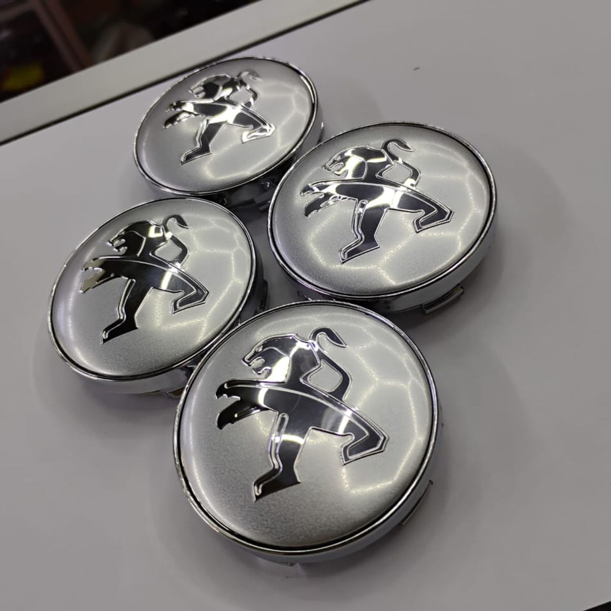 GENERICO - X4 Tapas centro de llantas de auto tunning 56MM PEUGEOT PLATA