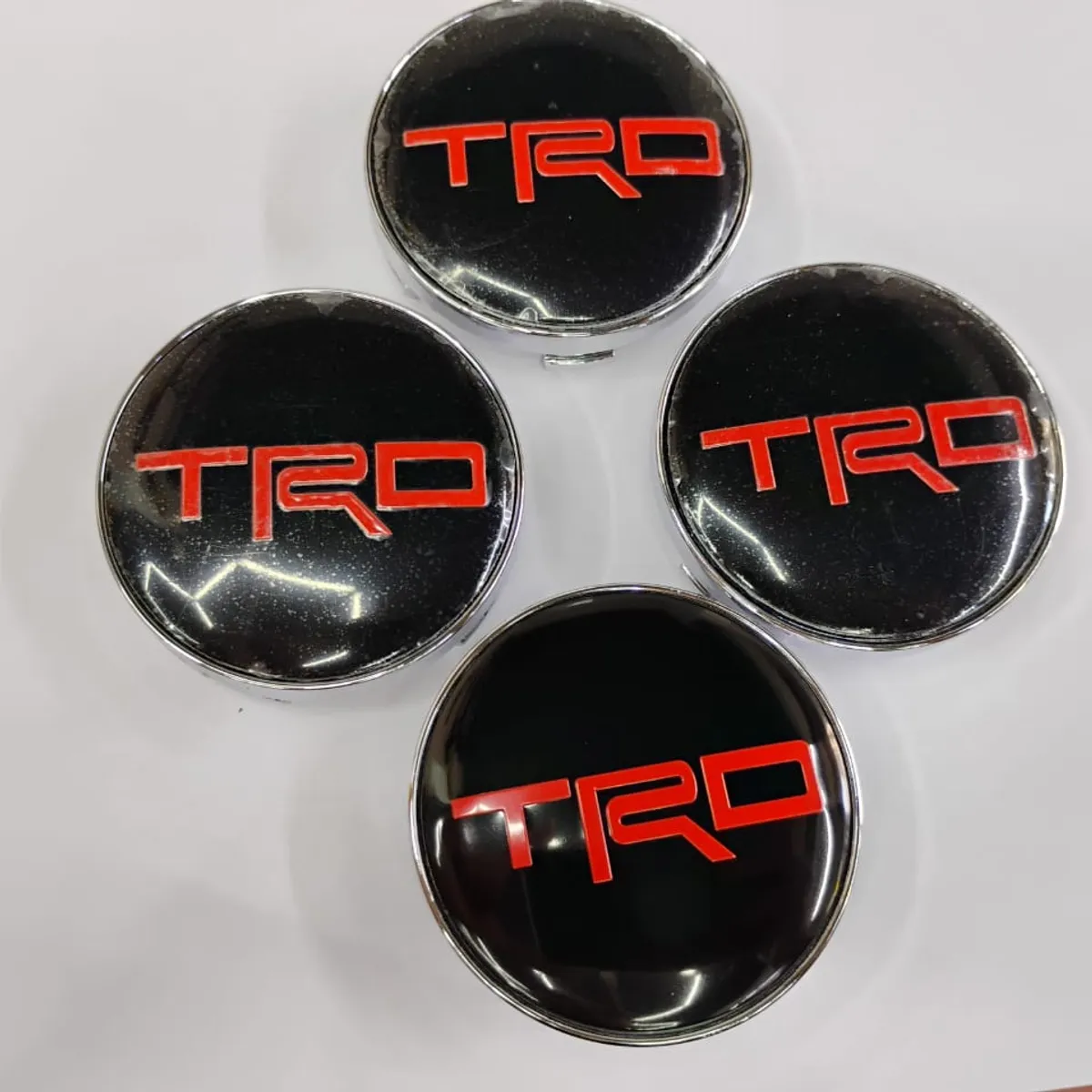 GENERICO - X4 Tapas centro de llantas de auto tunning 60MM TRD