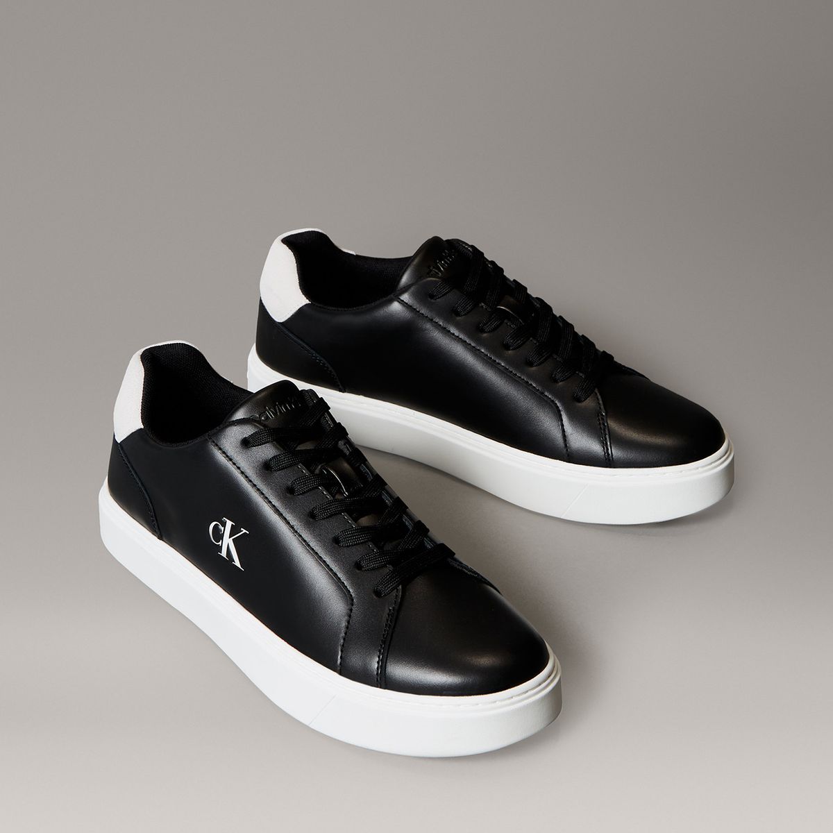 CALVIN KLEIN - Zapatillas Classic en Cuero