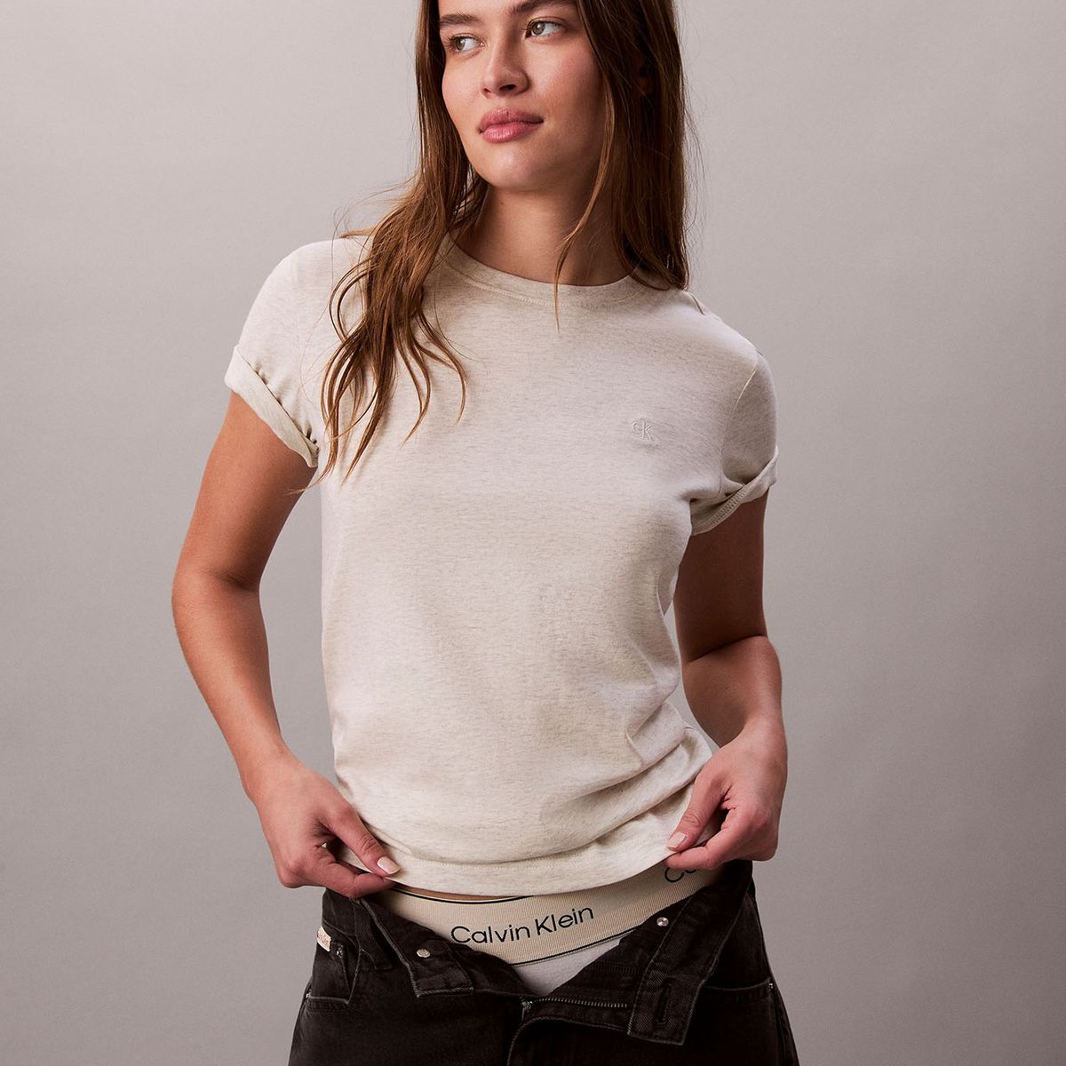 CALVIN KLEIN - Polera de Algodón con Logo de Archivo Beige Calvin Klein