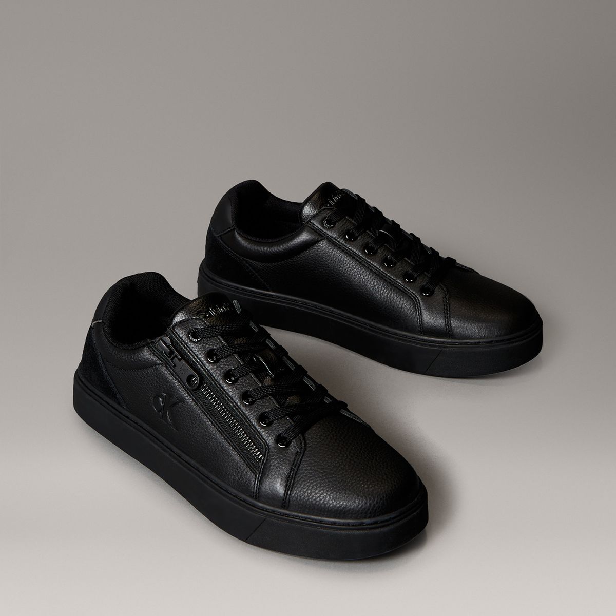 CALVIN KLEIN - Zapatillas Clásicas con Cordones Negro Calvin Klein