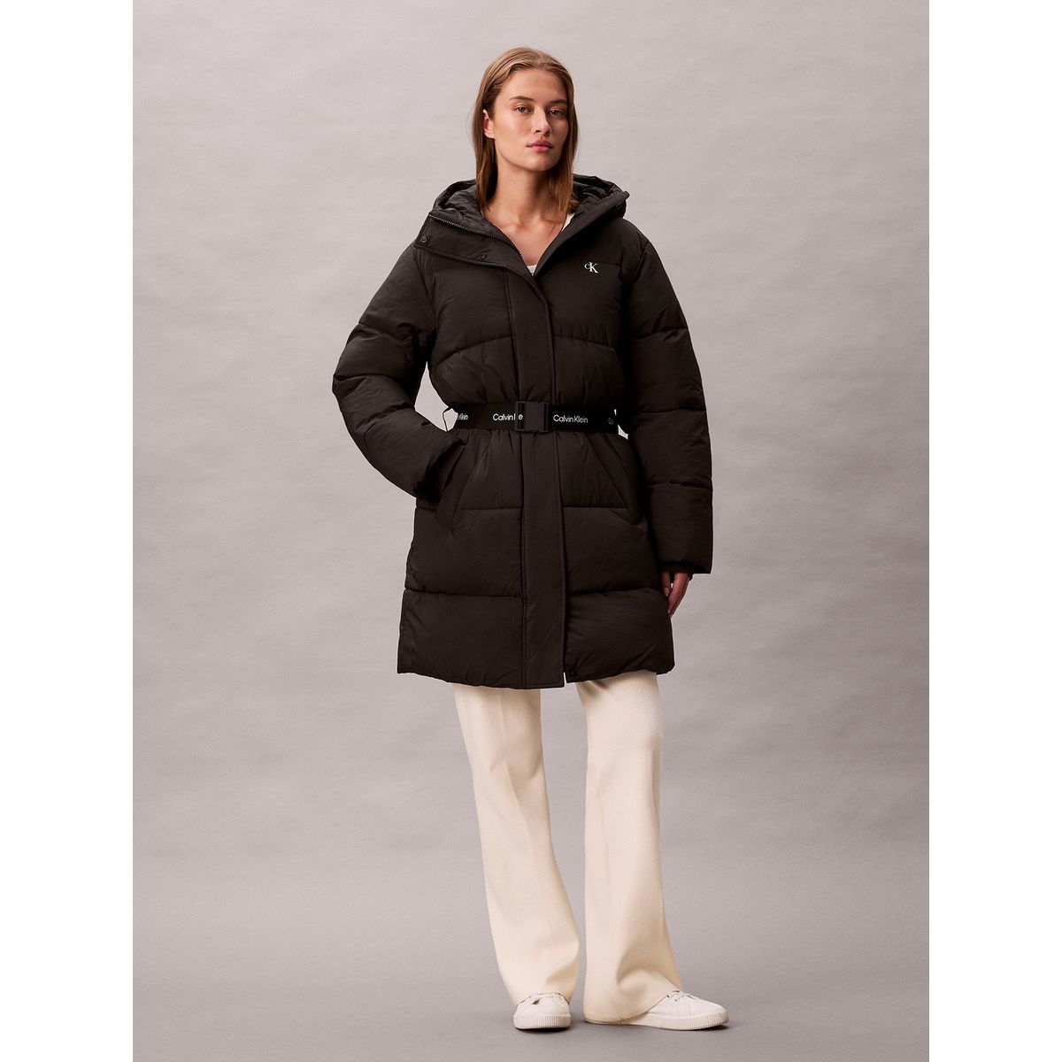 CALVIN KLEIN - Parka Puffer Larga con Gorro y Cinturón Negro Calvin Klein