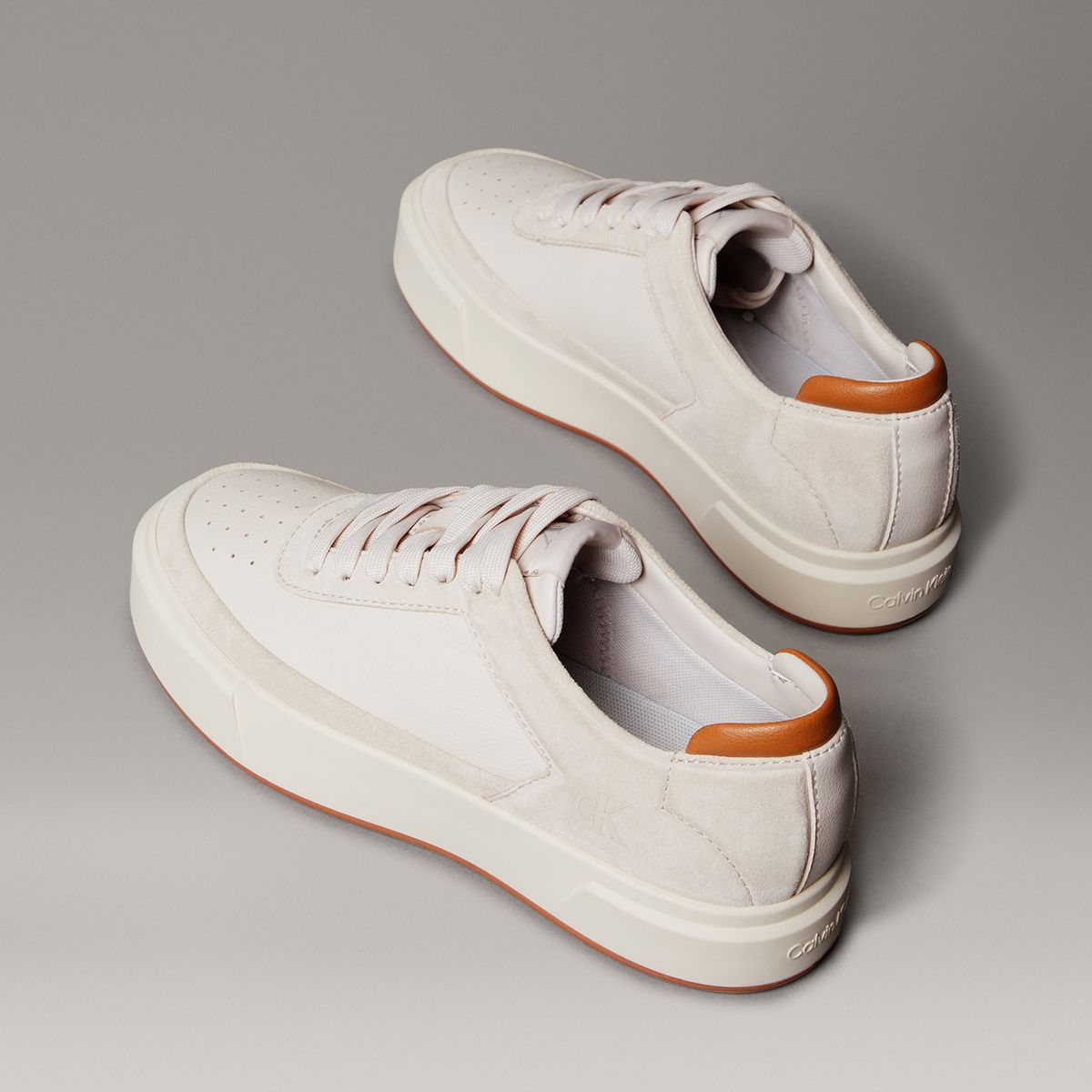 CALVIN KLEIN - Zapatillas Basket de Cuero Beige Calvin Klein