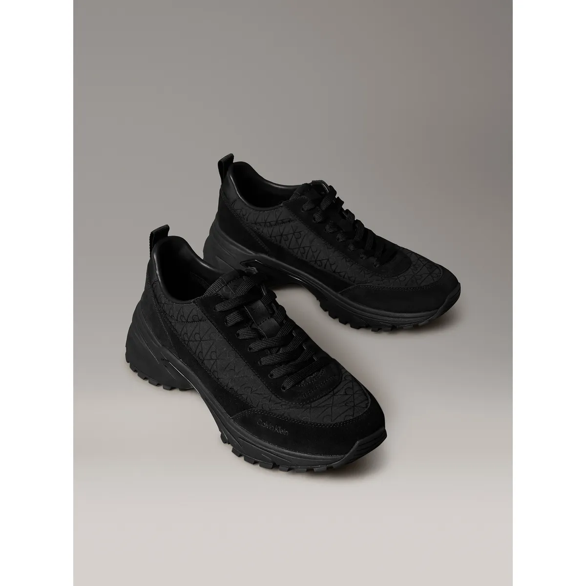 CALVIN KLEIN - Zapatillas Runner con Estampado Integral Calvin Klein Negro