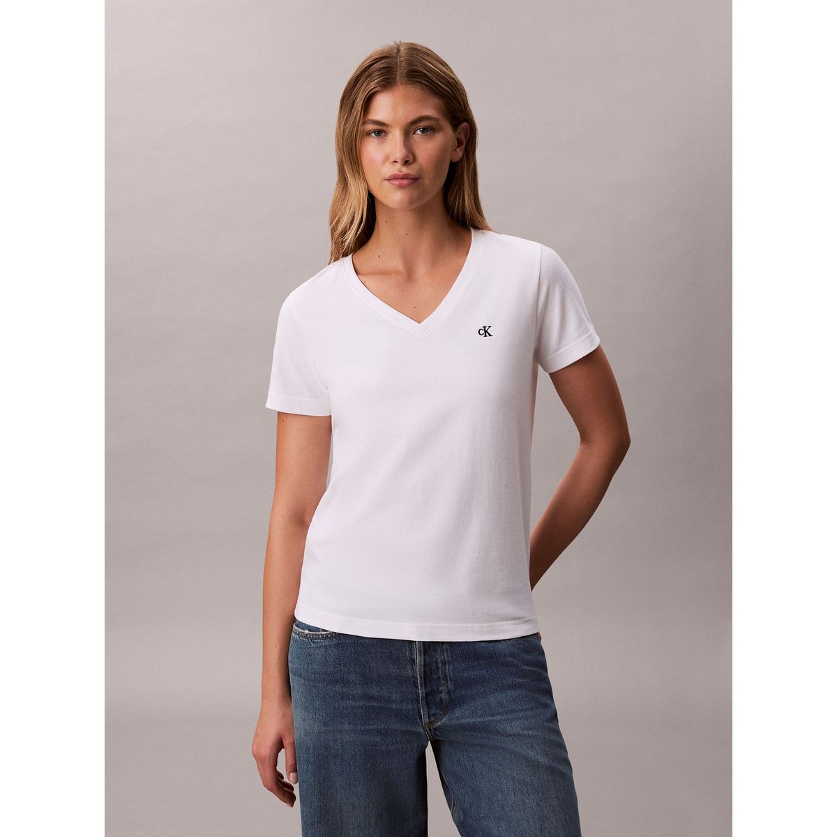 CALVIN KLEIN - Polera con Cuello en V y Logo Archive