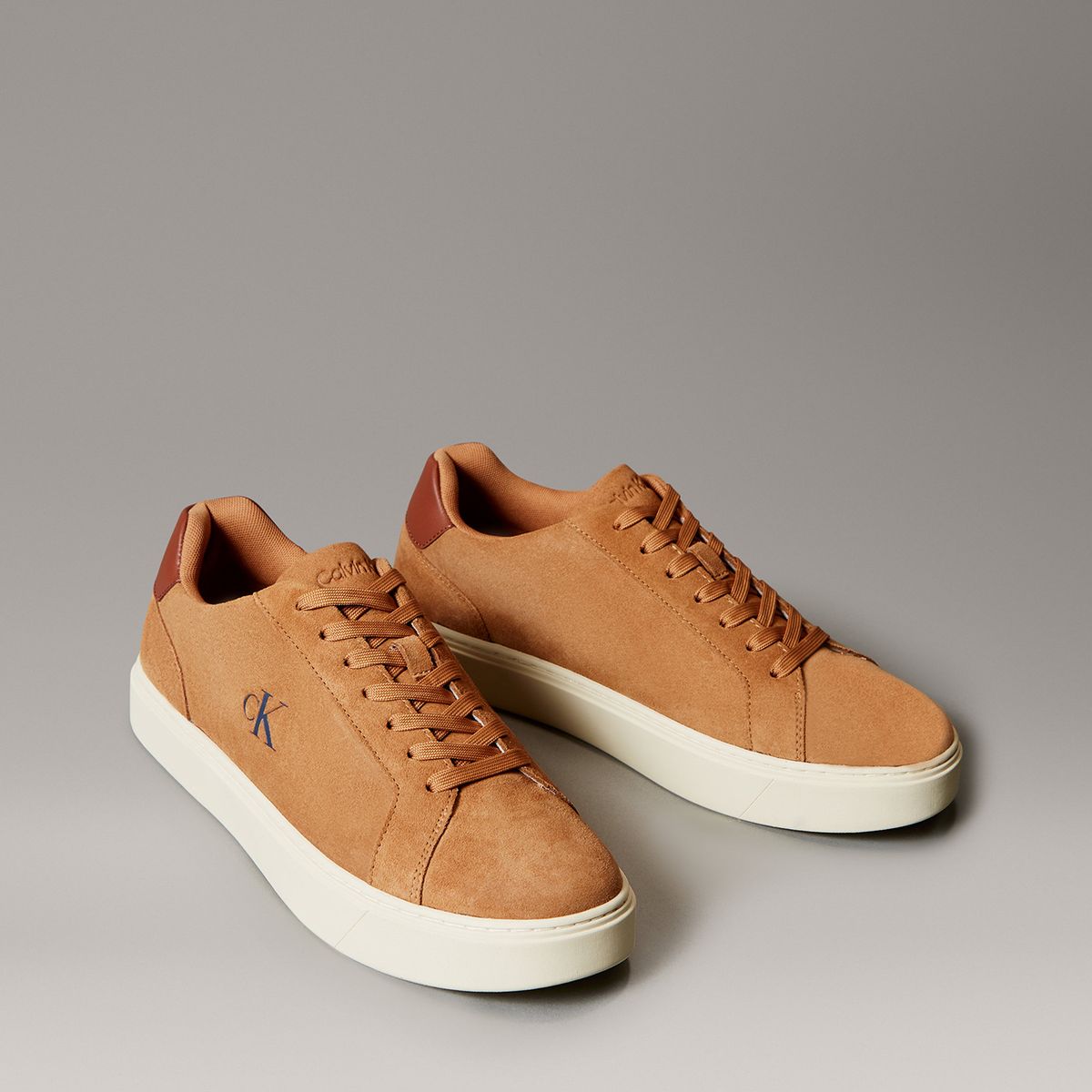 CALVIN KLEIN - Zapatillas Clásicas con Suela Gruesa Cafe Calvin Klein