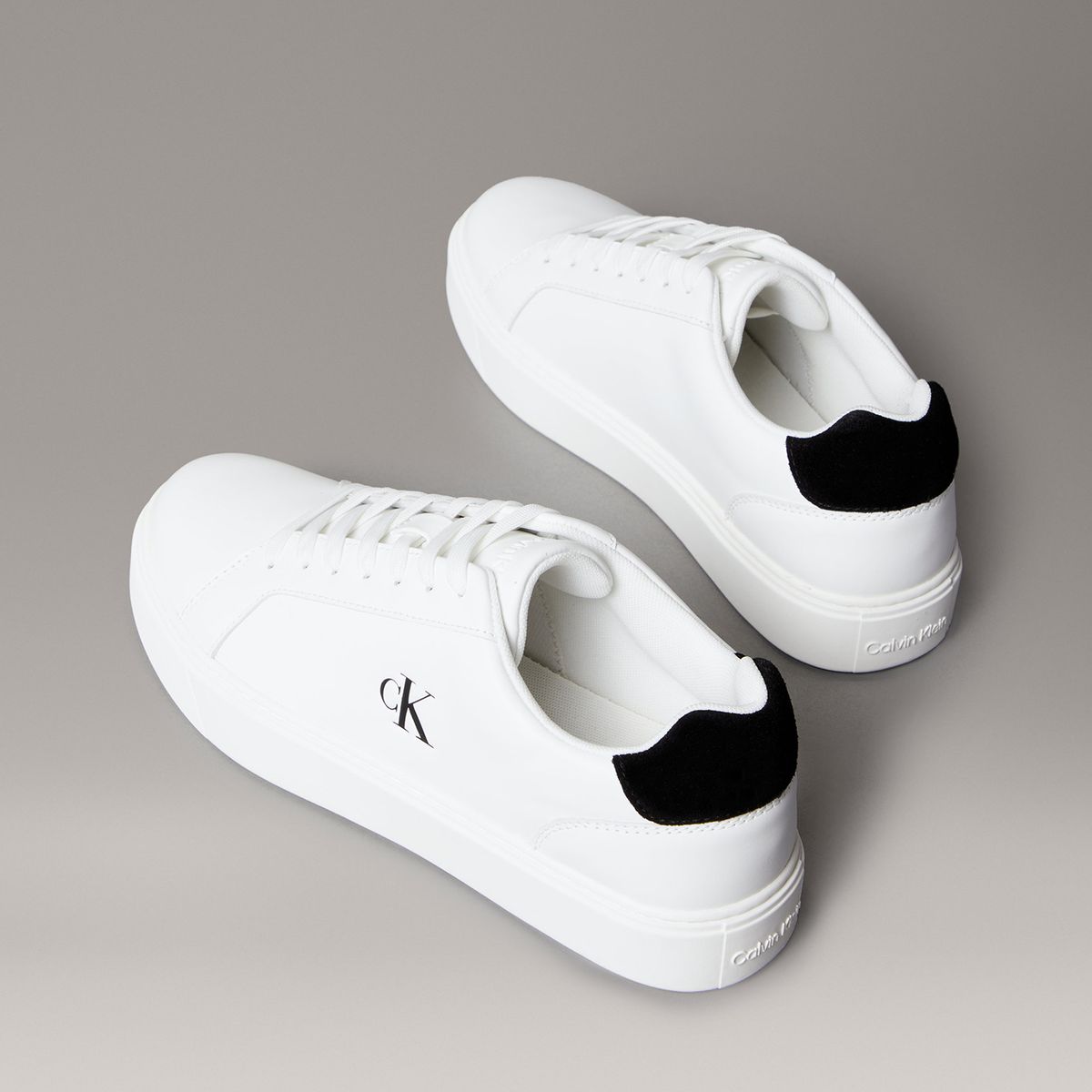 CALVIN KLEIN - Zapatillas Classic en Cuero Blanco Calvin Klein
