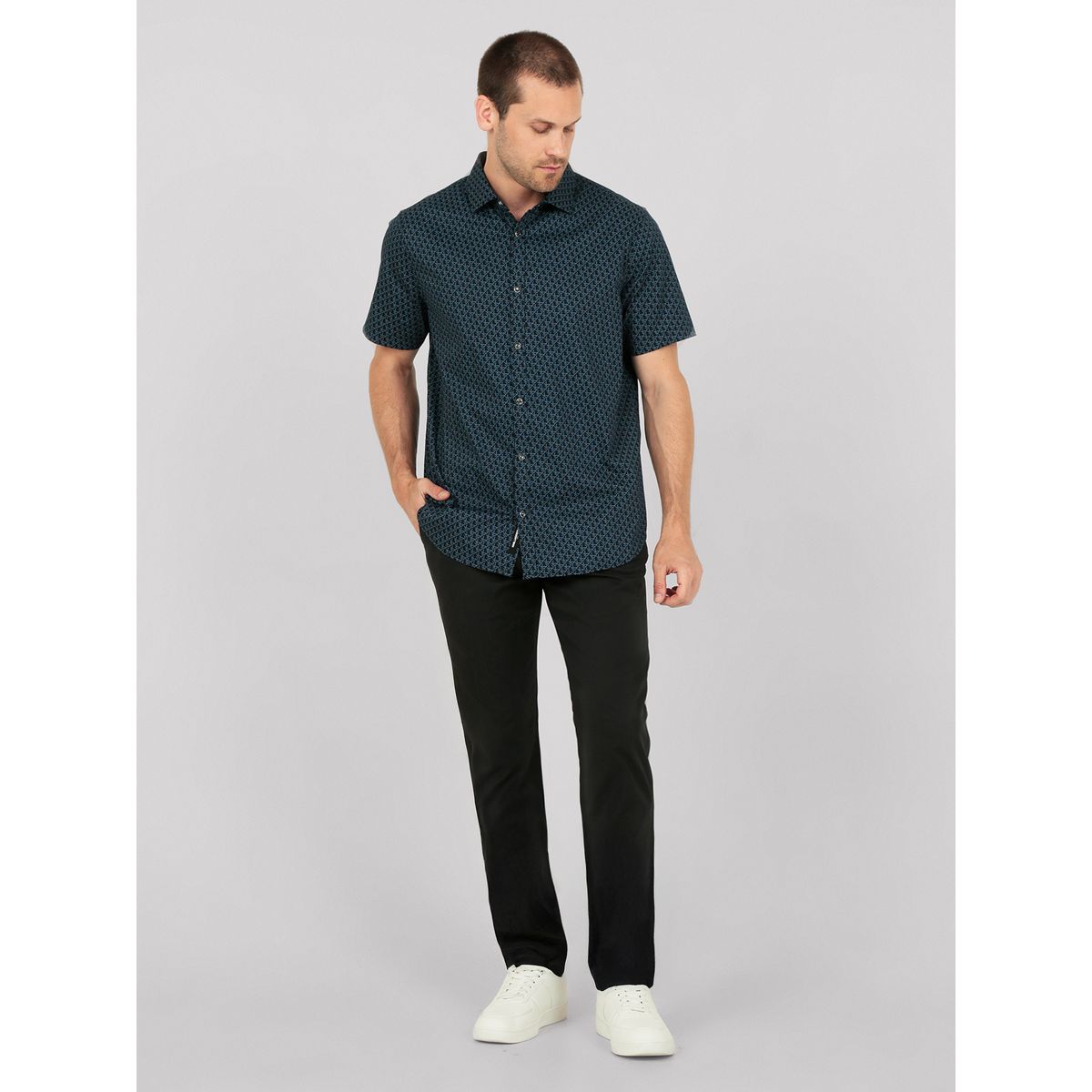 KARL LAGERFELD - Pantalón de golf de alto rendimiento con frente plano