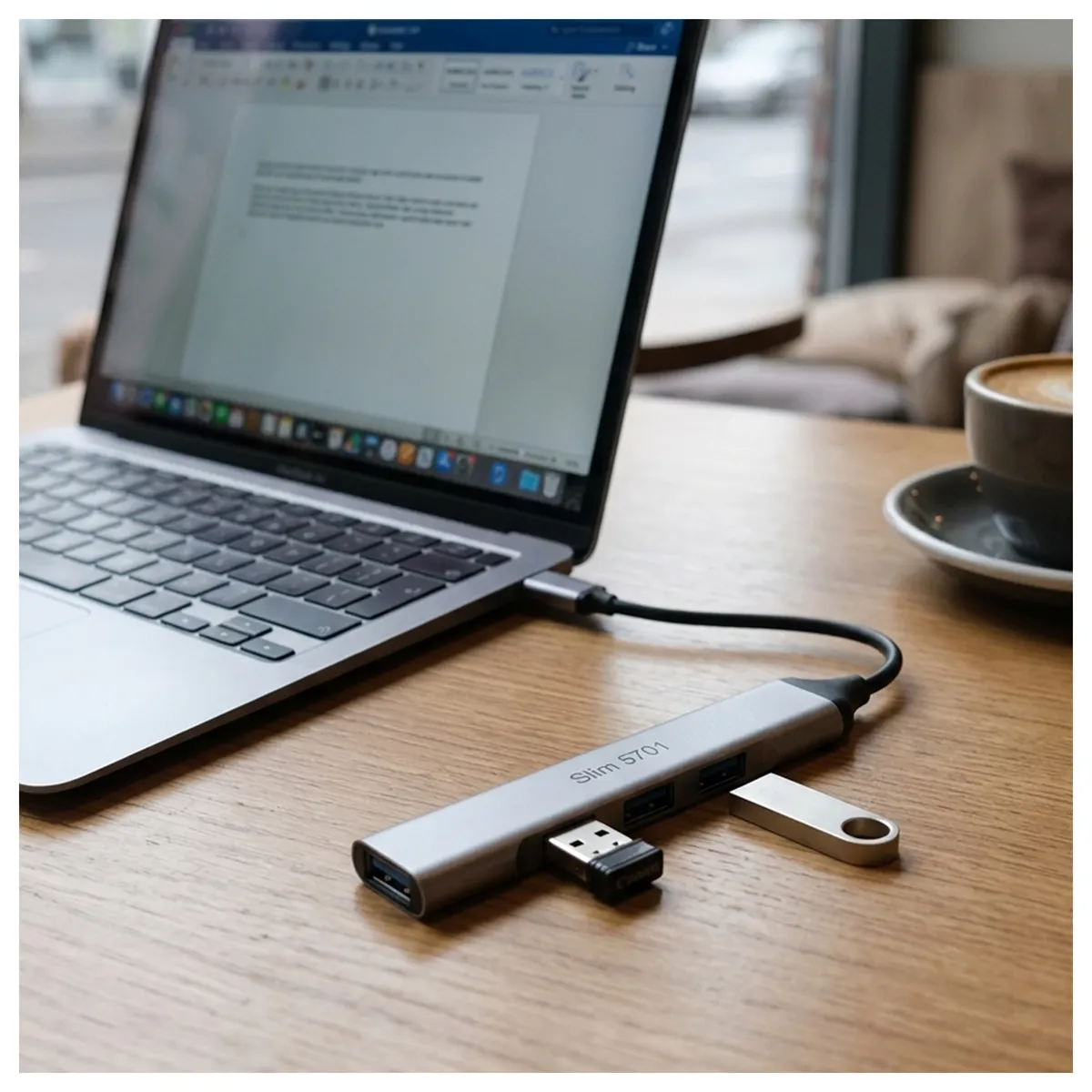 Adaptador Multipuerto USB 3.0 4 Puertos Delgado Slim 570, marca MALIK - Foto Principal