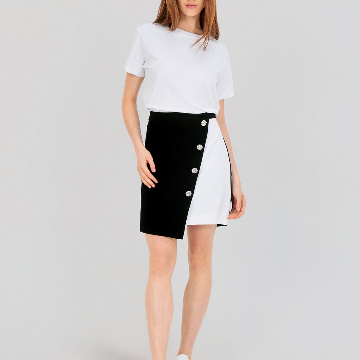 KARL LAGERFELD - Falda con bloque de color y diseño de botones