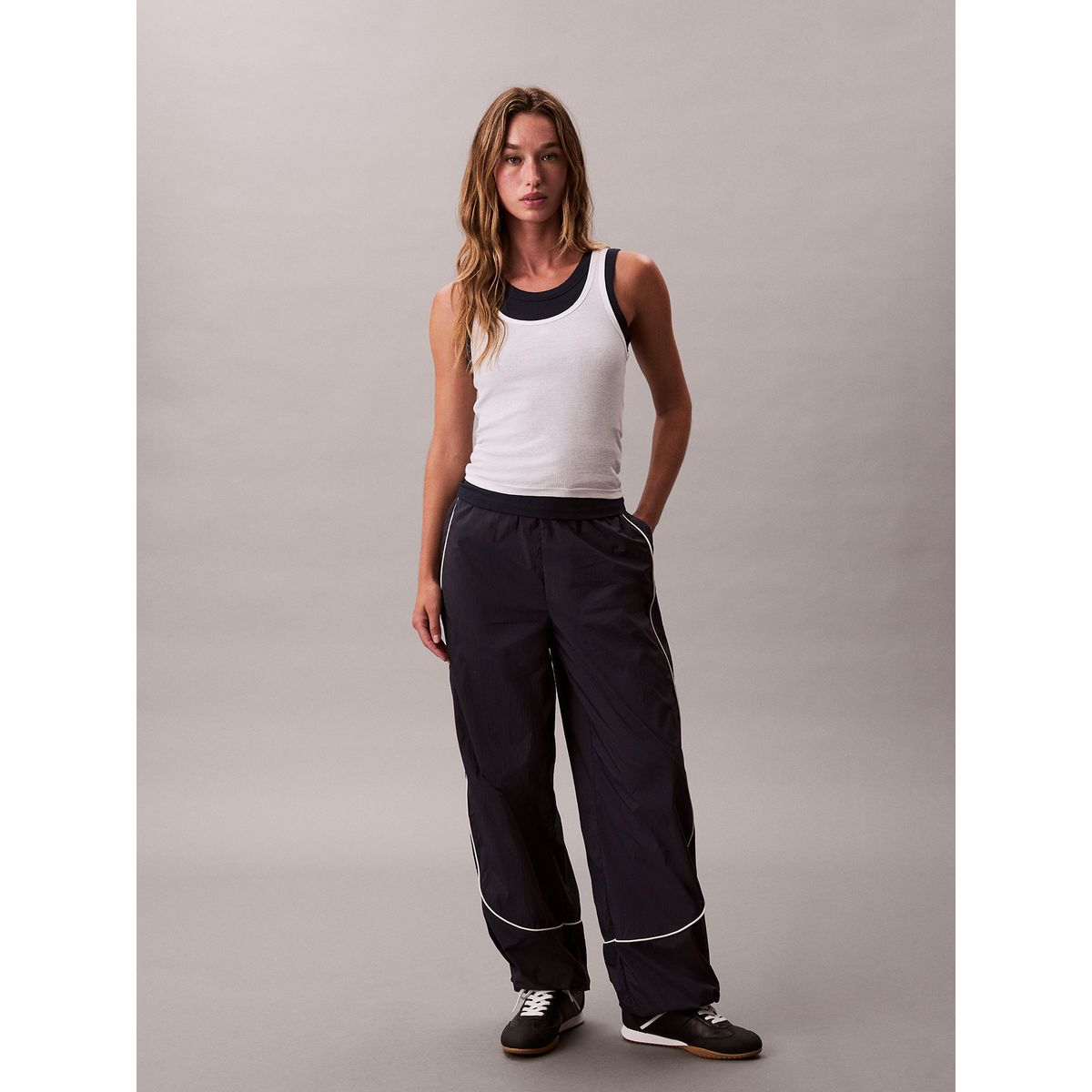 CALVIN KLEIN - Jogger Técnico con Textura Arrugada Azul Calvin Klein