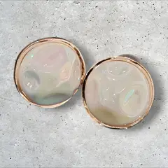 GENERICO - Aros Redondos Nacarados Tornasol Minimalistas Cafuné Studio