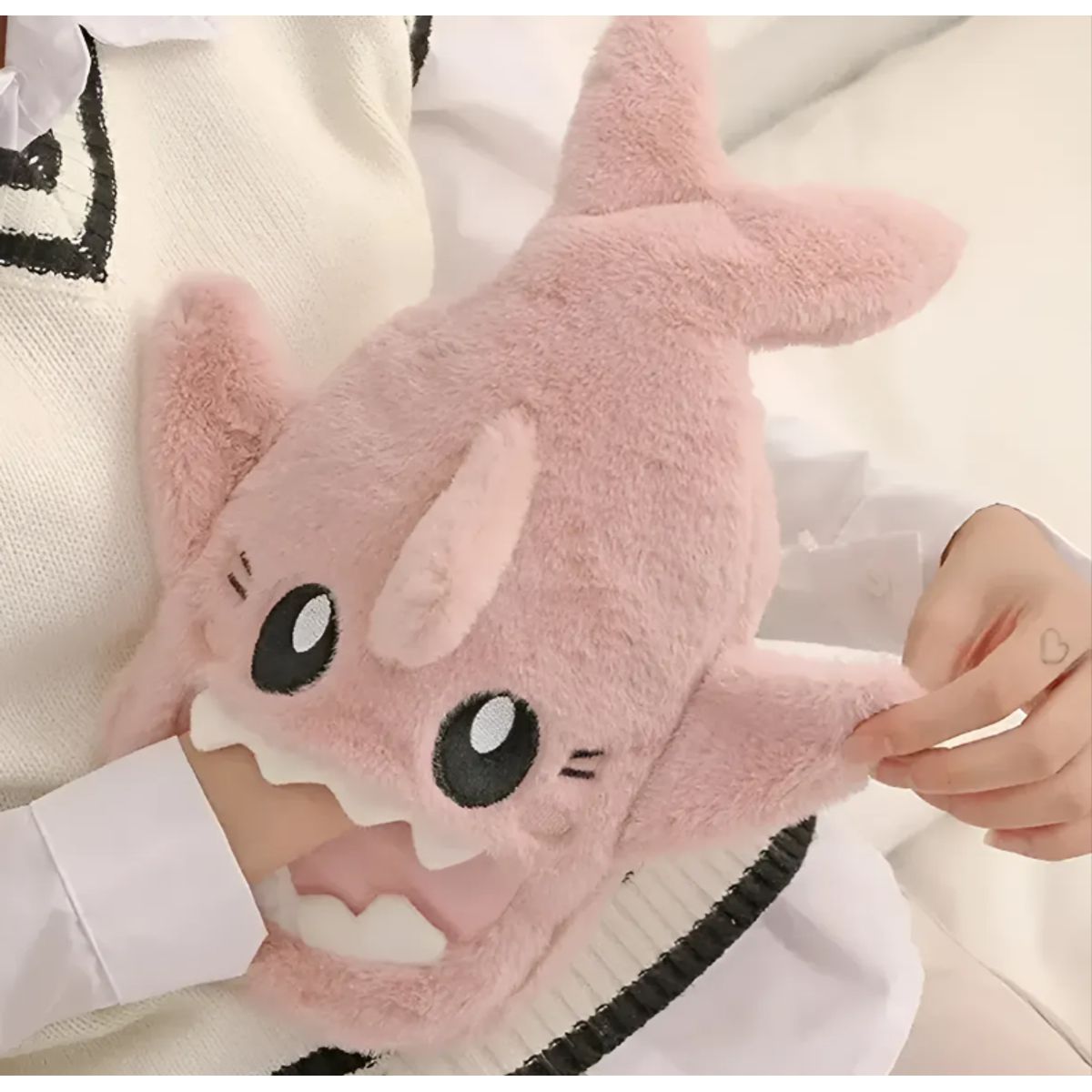 GENERICO - Guatero De Peluche Forrado Tiburón Infantil Kawaii 1000ml