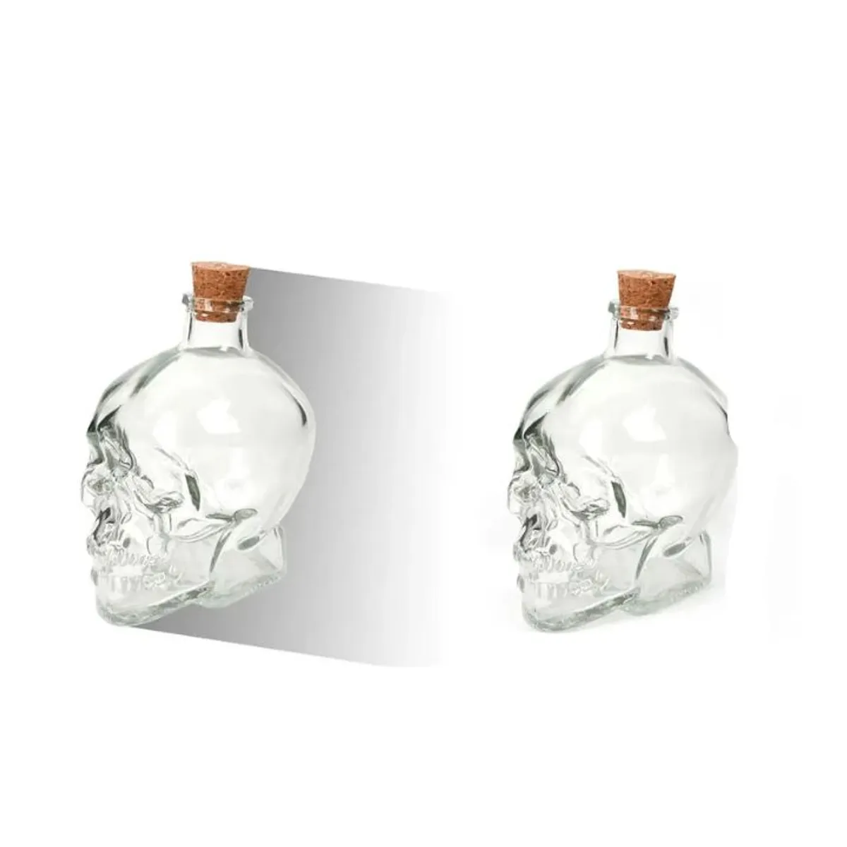 GENERICO - BOTELLA DE VIDRIO FORMA DE CALAVERA 750ML TAPA DE CORCHO