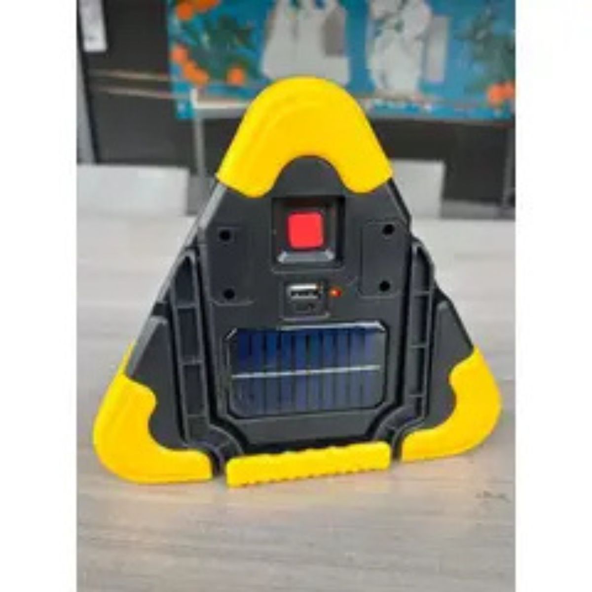 MOVI - Triangulo de emergencia recargable y con panel solar, Luz Led y linterna