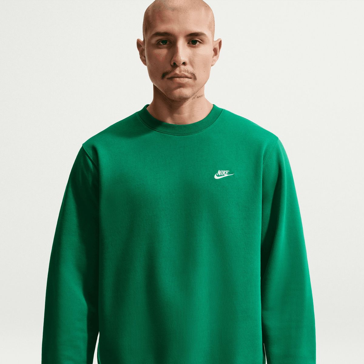 NIKE - Polerón Nike Club Verde Hombre