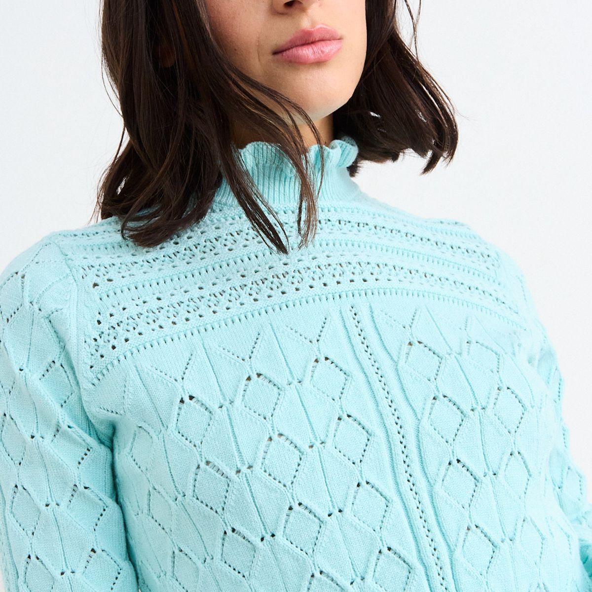 IO - Sweater Cuello Alto Ondulado Mujer Verde Io