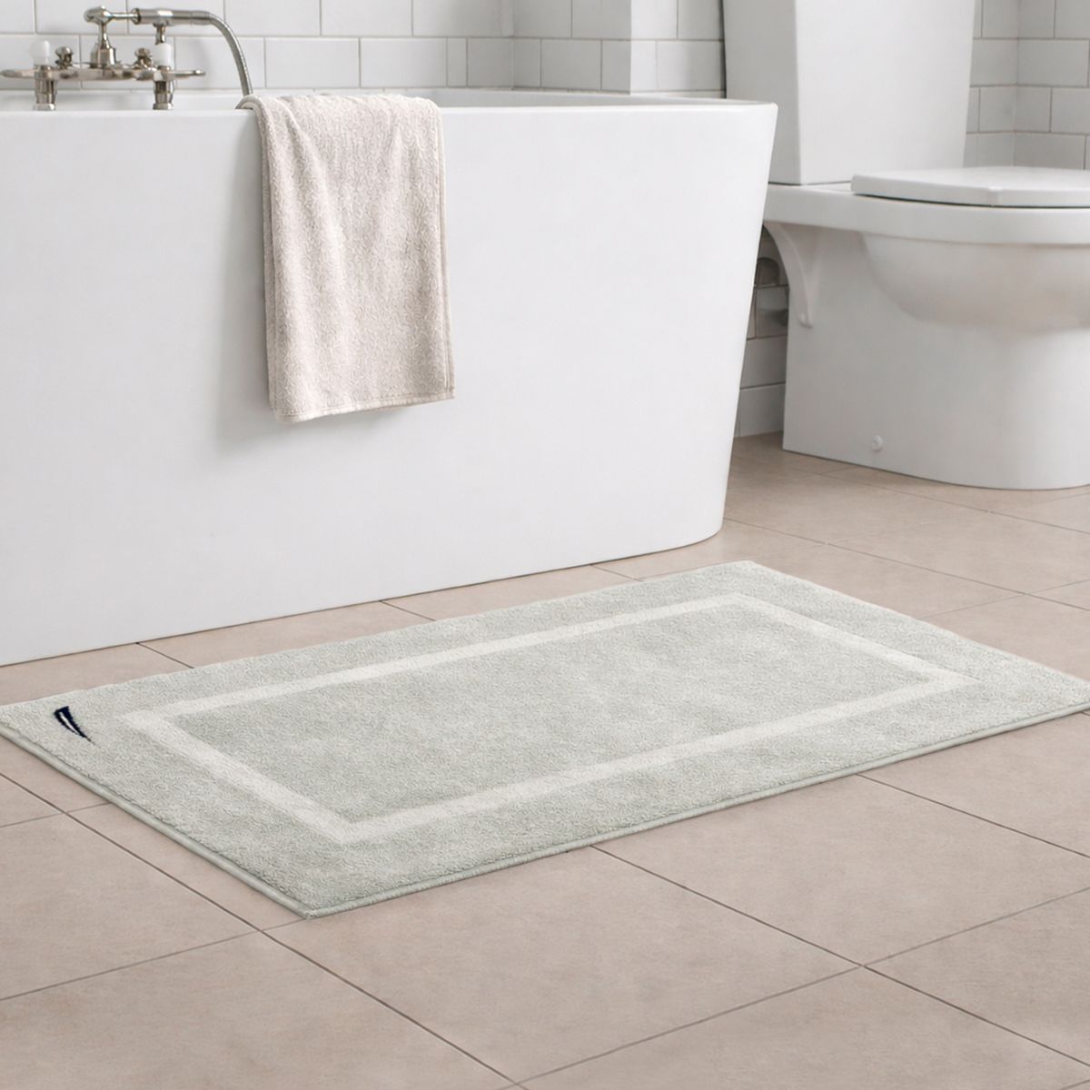 NAUTICA - Toalla de piso SIGNATURE Nautica Home 100% algodón 45x76cm gris claro