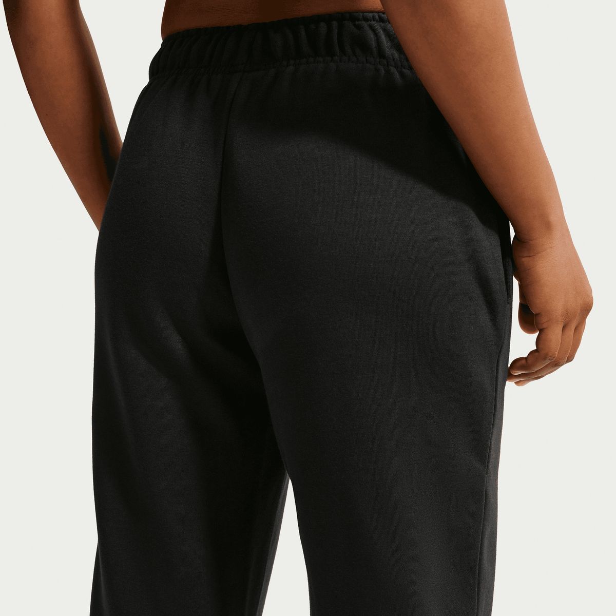 NIKE - Pantalón Nike Sportswear Club Fleece Negro Mujer