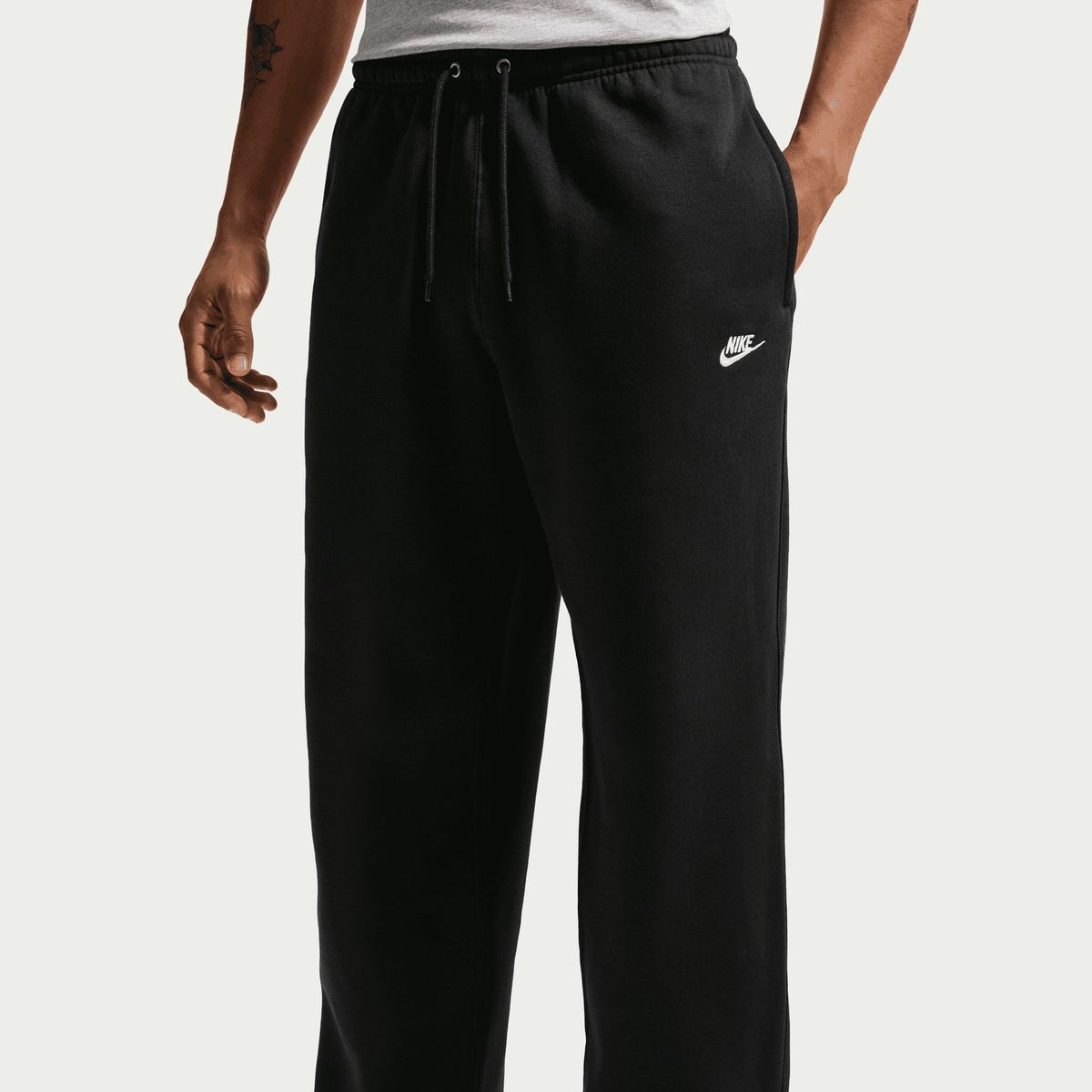 NIKE - Pantalón Buzo Nike Club Negro Hombre