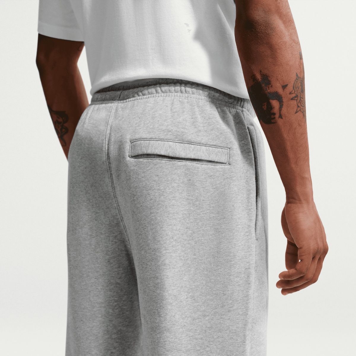 NIKE - Pantalón Buzo Nike Club Negro Hombre