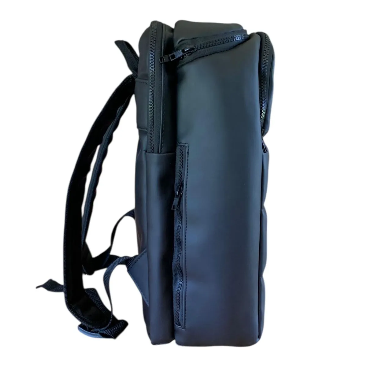 EL BUEN PASTOR - Mochila Matera Negra Engomada Impermeable El Buen Pastor