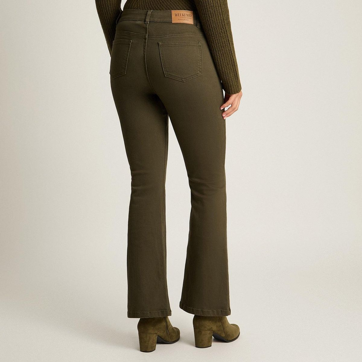 LORENZO DI PONTTI - Jeans Verde Elasticidad Media Sin Forro Calce Normal Tela Denim