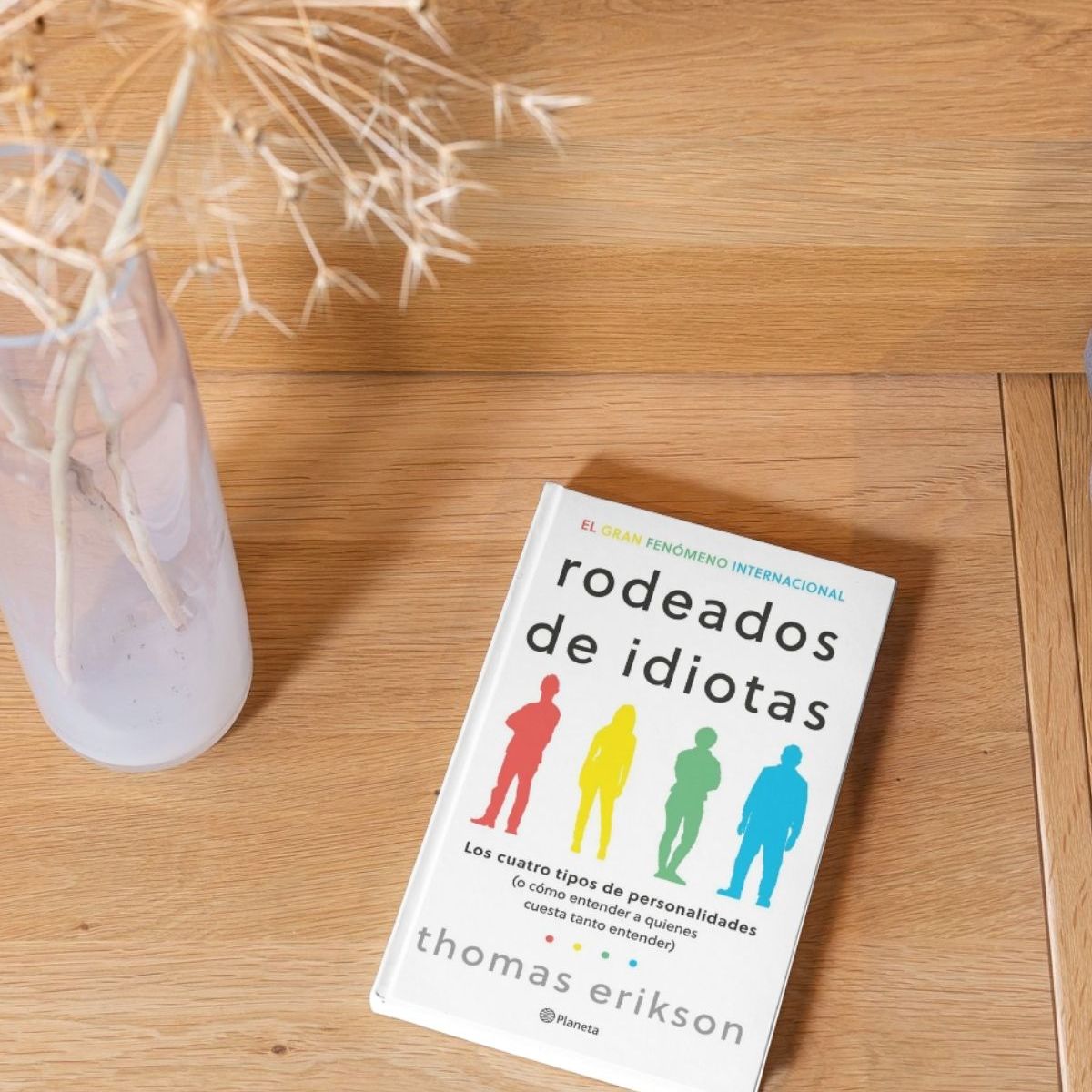 PLANETA - Rodeado de idiotas