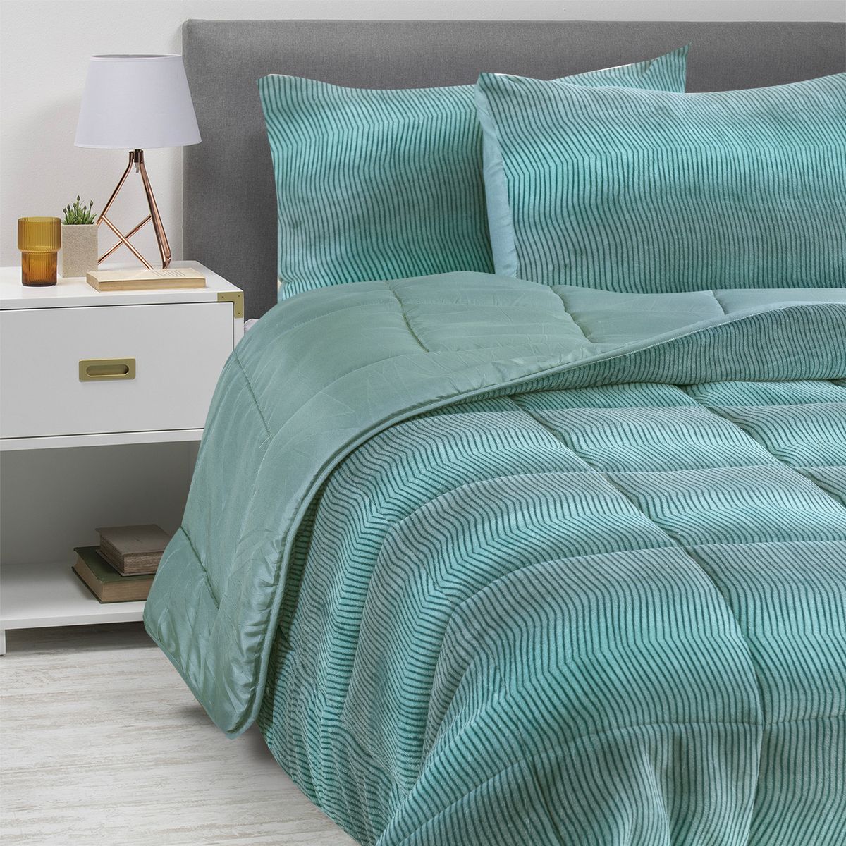 ZAHR - PLUMON CORAL ESTAMPADO KING VERDE