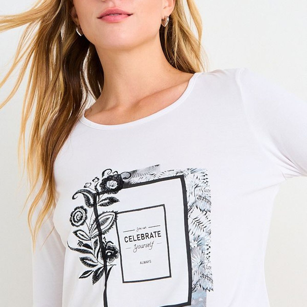 ASH - Polera Focalizada Mujer Crudo Ash