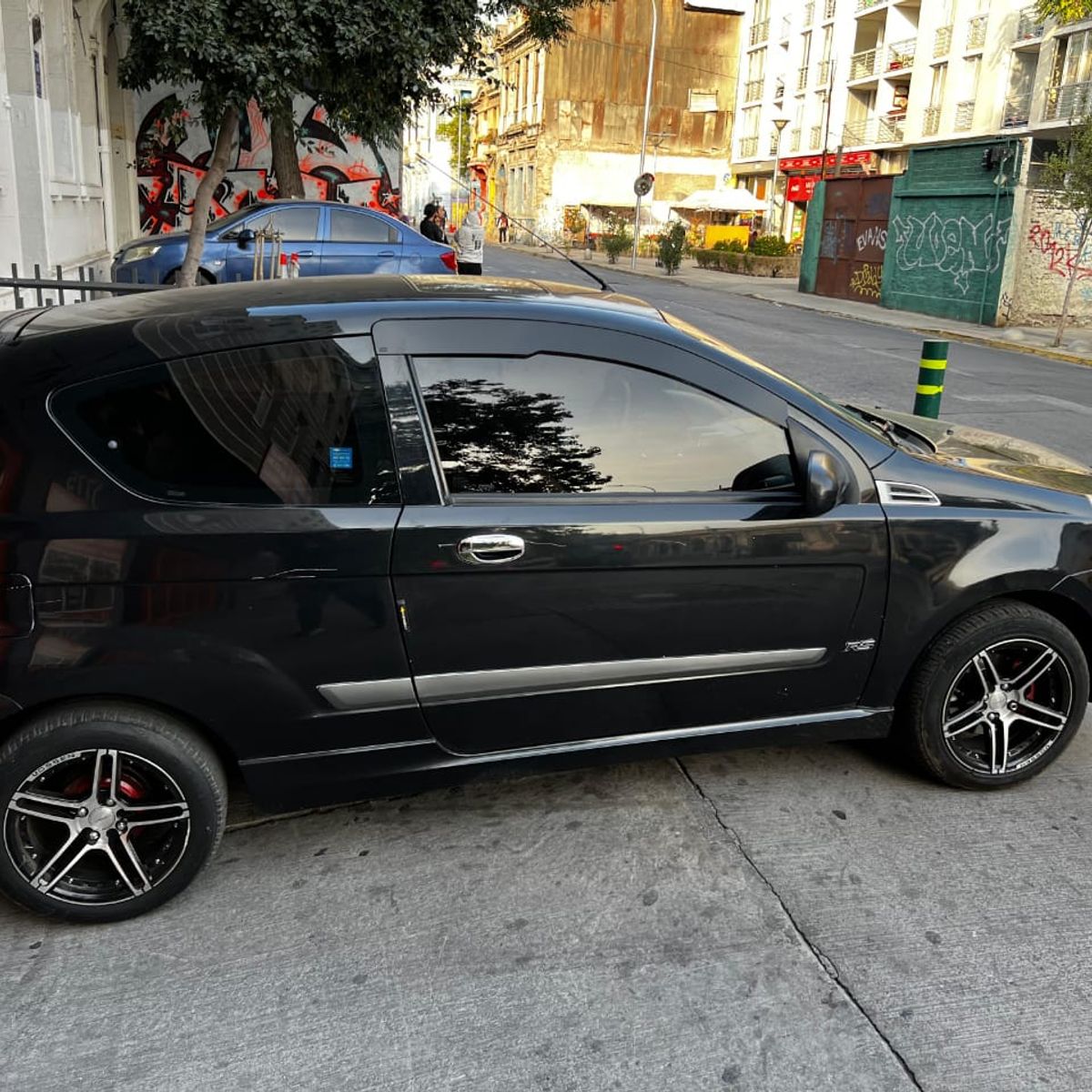 GENERICO - Bota Aguas de Acrílico 2mm plano Negro Brillante a Medida Aveo Ls Hatchback 2008 a 2011 2 puertas