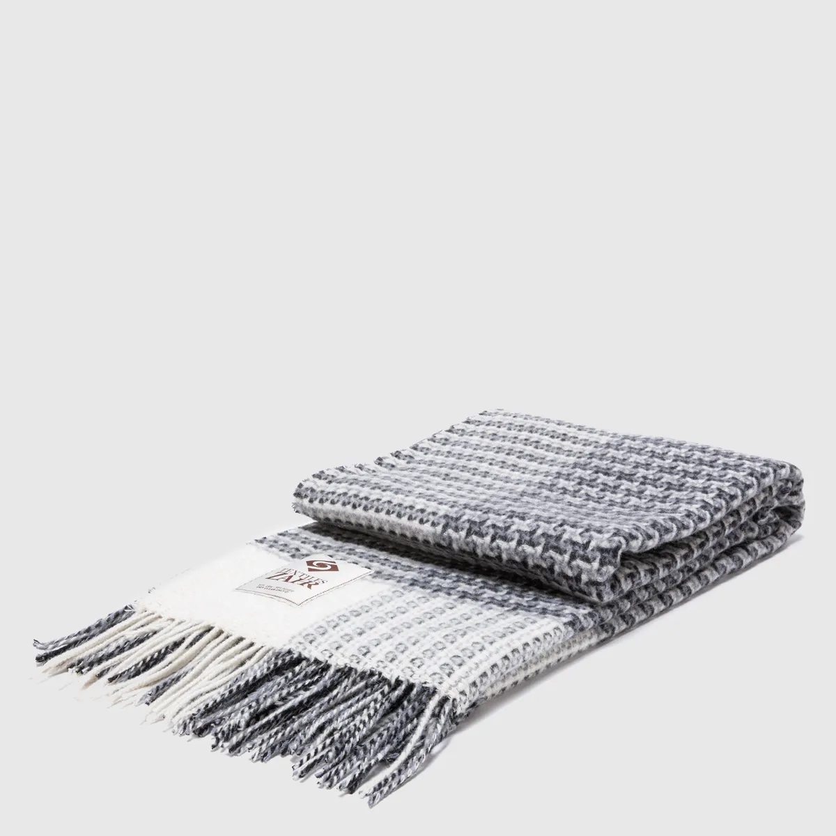 ZAHR - MANTA CHALON DE LANA ESCOCES GRIS OSCURO