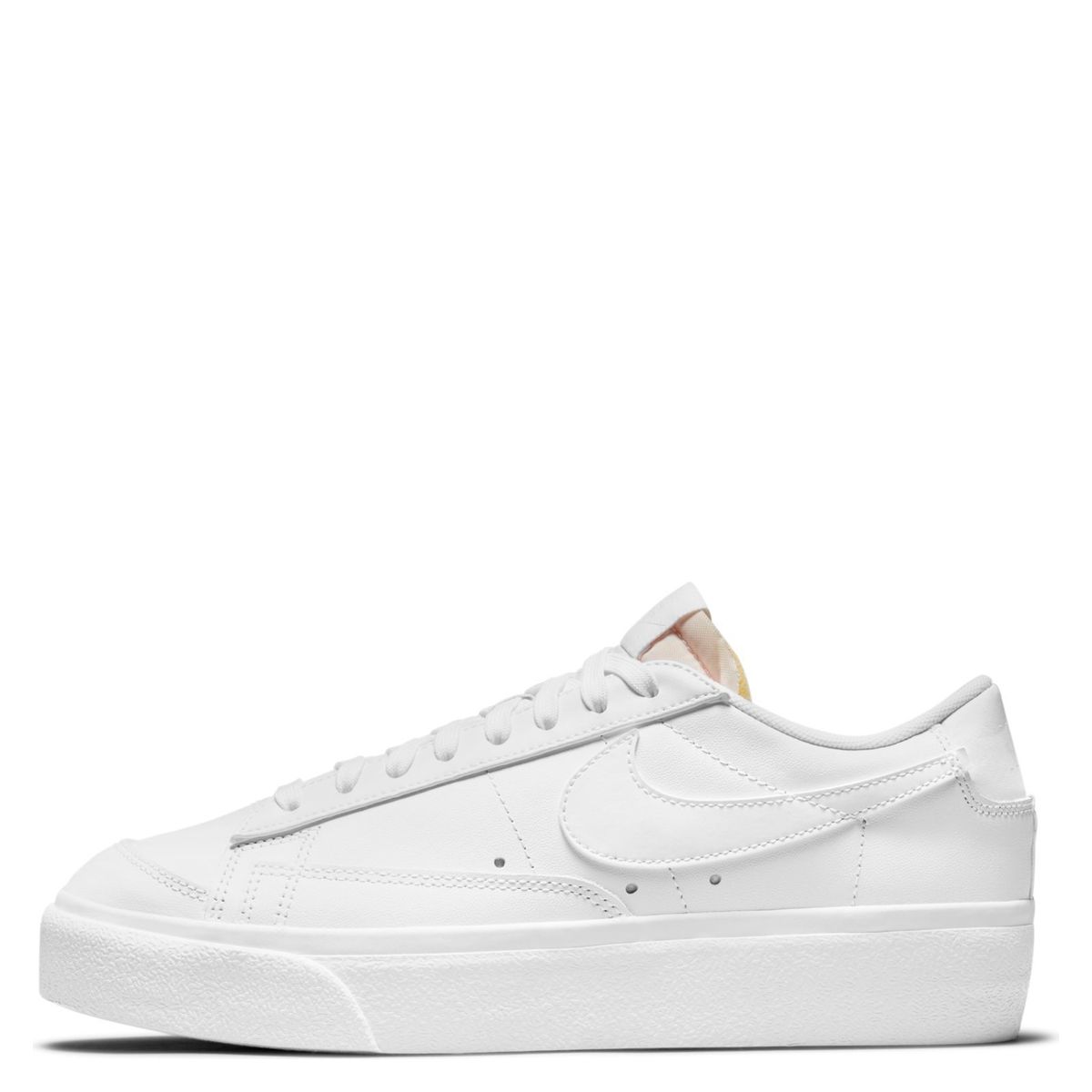 NIKE - Blazer Low Platform Zapatilla Urbana Mujer