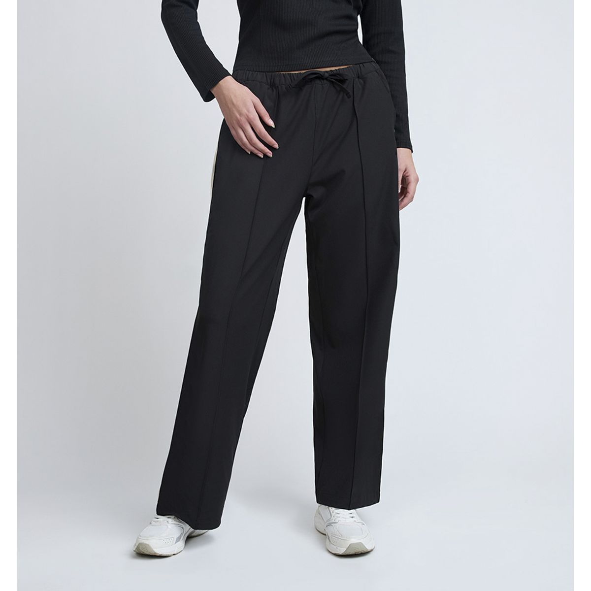 ELLESSE - PANTALON MUJER ELLESSE LONDRES NEGRO