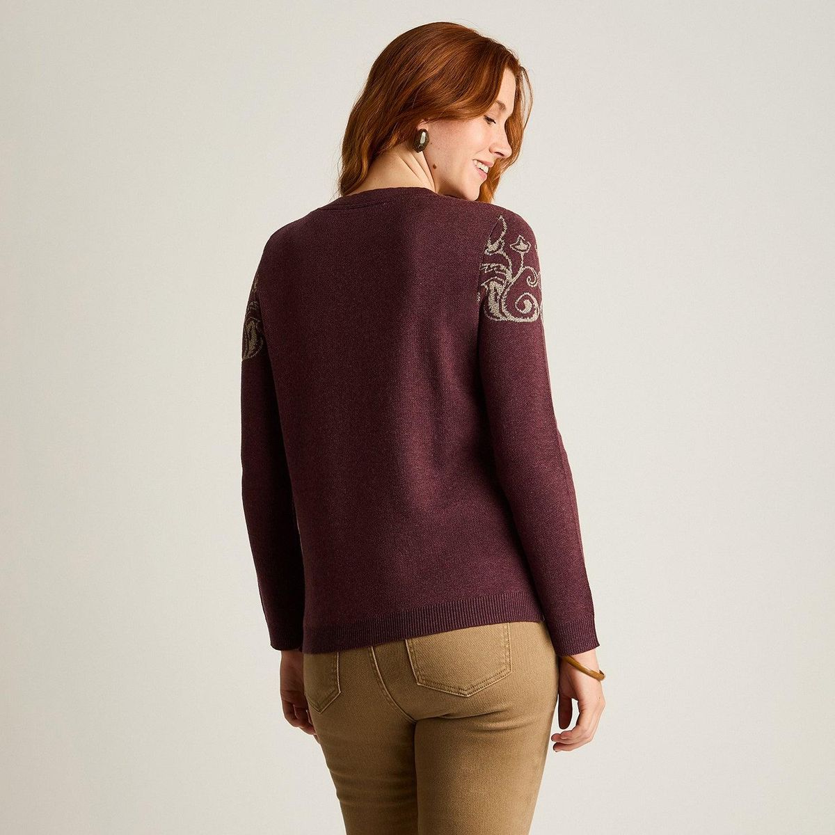 LORENZO DI PONTTI - Sweater Burdeo con Estampado Floral Dorado en Hombros en Tejido