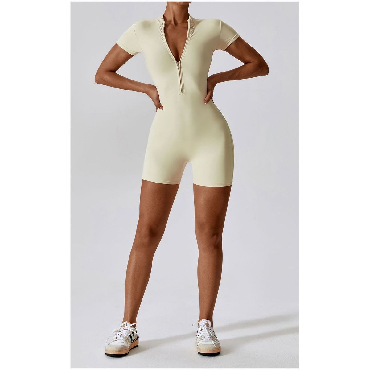 TIOZONEY - Enterito deportivo Mujer-Beige