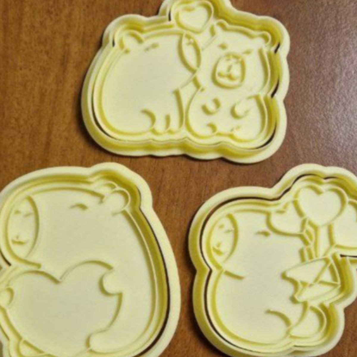 GENERICO - Cortador de Galletas - Capibara Enamorado Pack 3