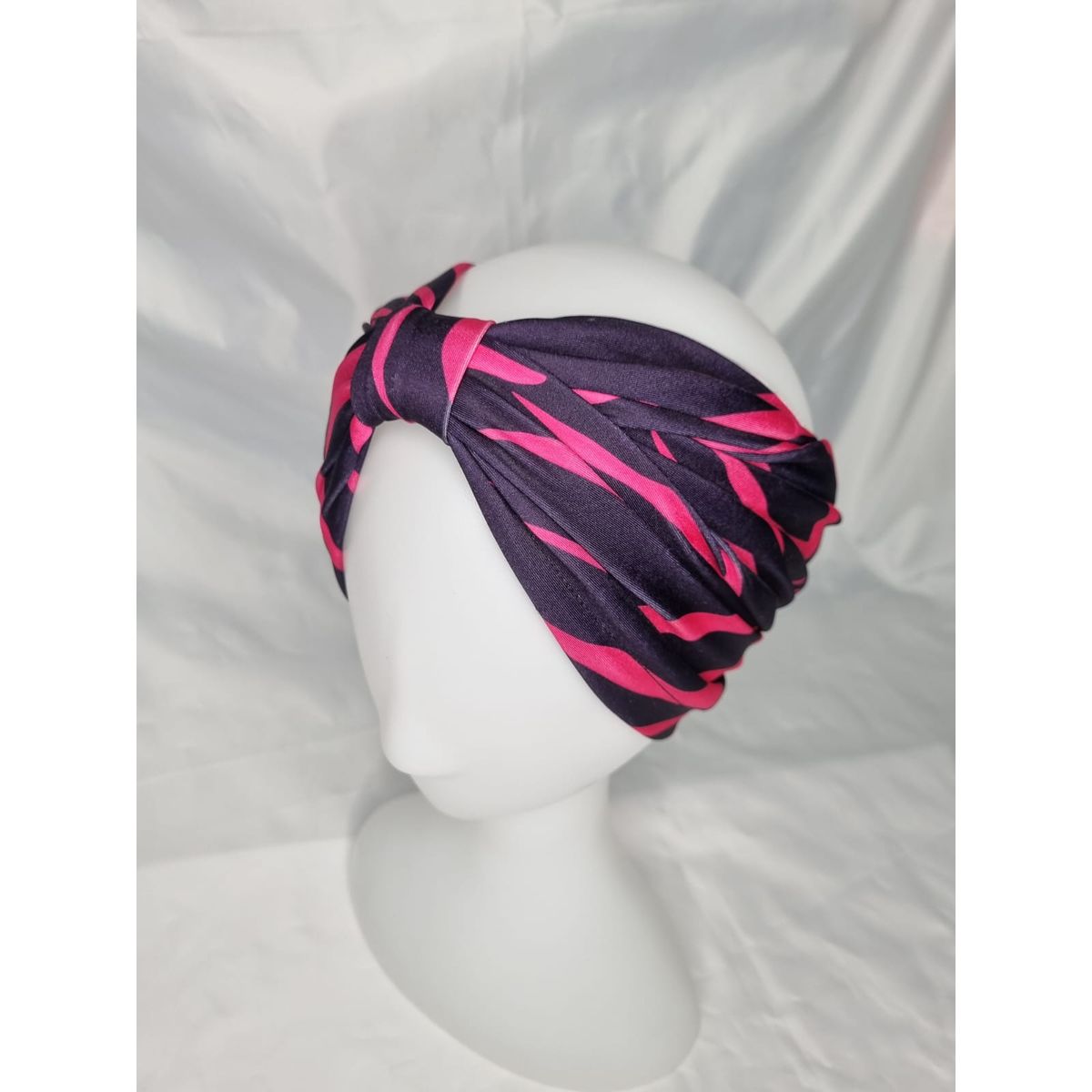 EL ESPACIO DE TOMMY - Turbante cintillo clínico lycra cebra fucsia y burdeo oscuro