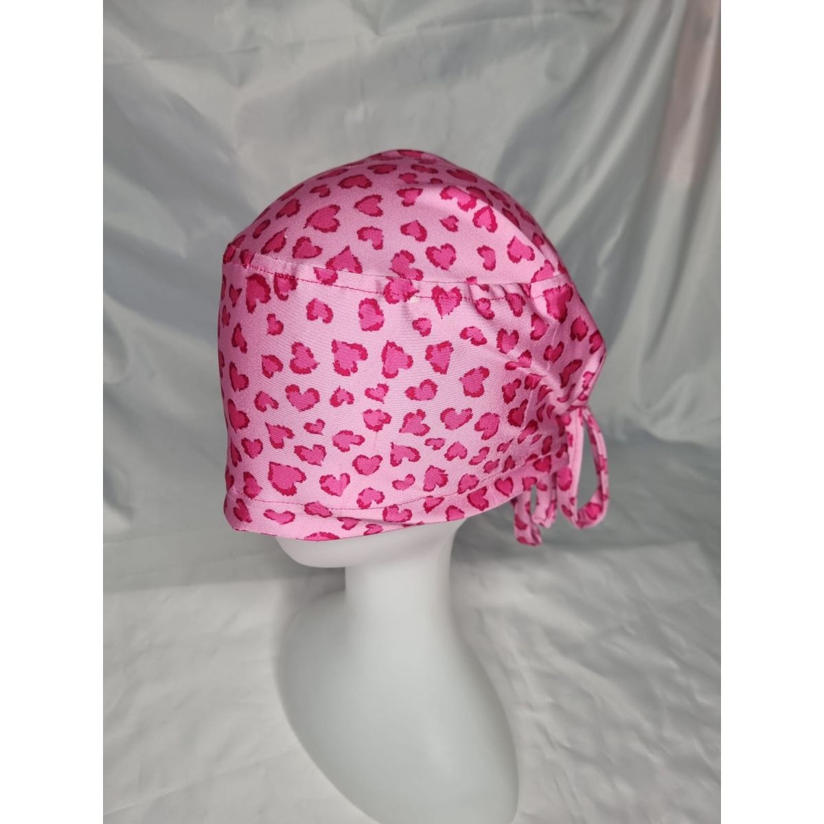 EL ESPACIO DE TOMMY - Gorro Clínico Lycra corazones fucsias