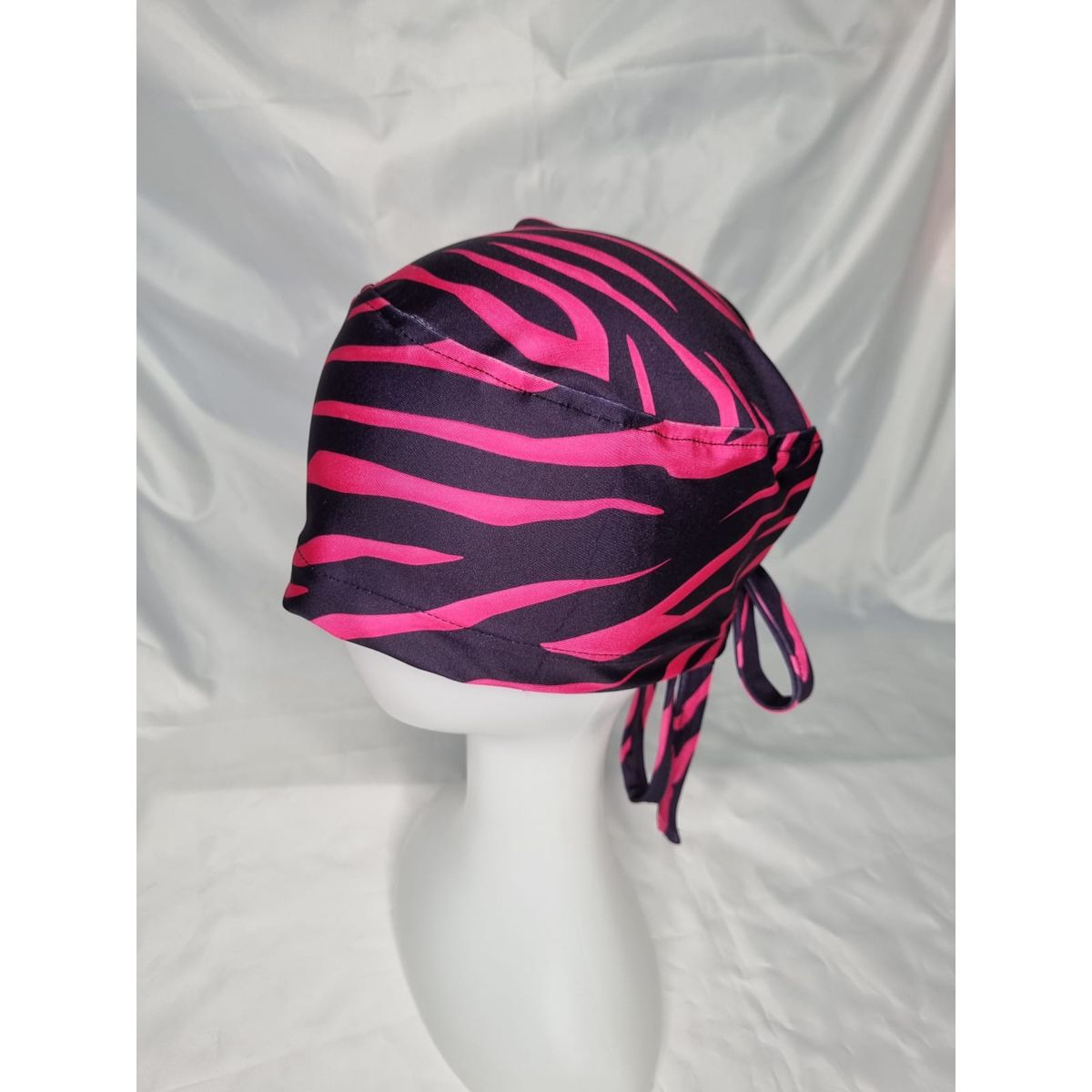 EL ESPACIO DE TOMMY - Gorro Clínico Lycra cebra fucsia y burdeo oscuro