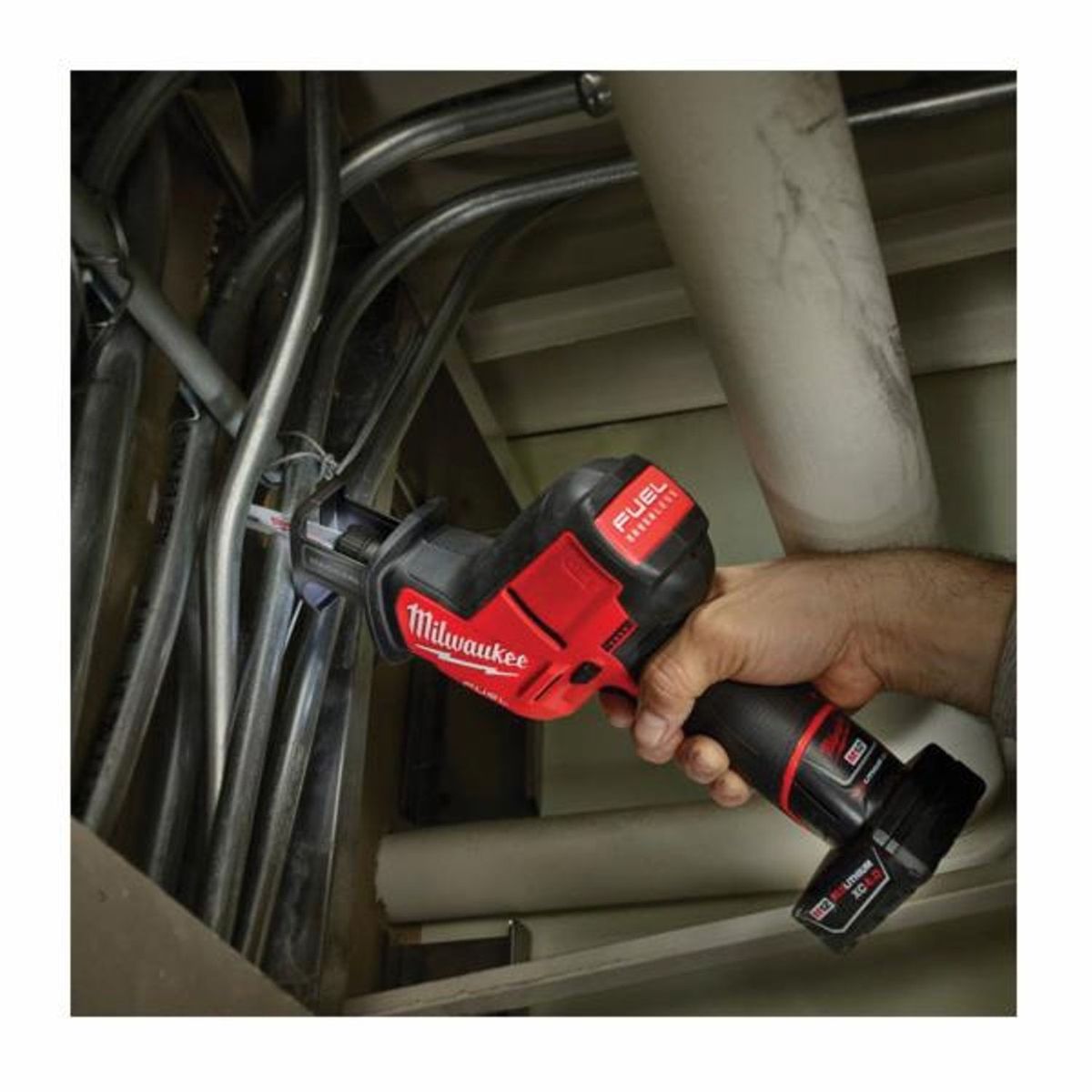 MILWAUKEE - SIERRA SABLE HACKZALL M12 FUEL SIN BATERIA MILWAUKEE 2520-20