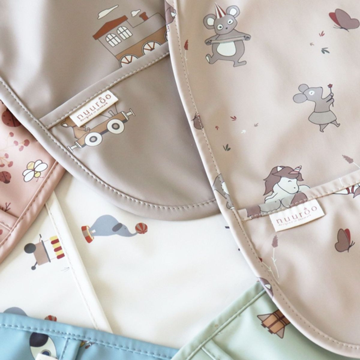 NUUROO - Babero Impermeable Ida - Verde Claro - Espacio - Nuuroo