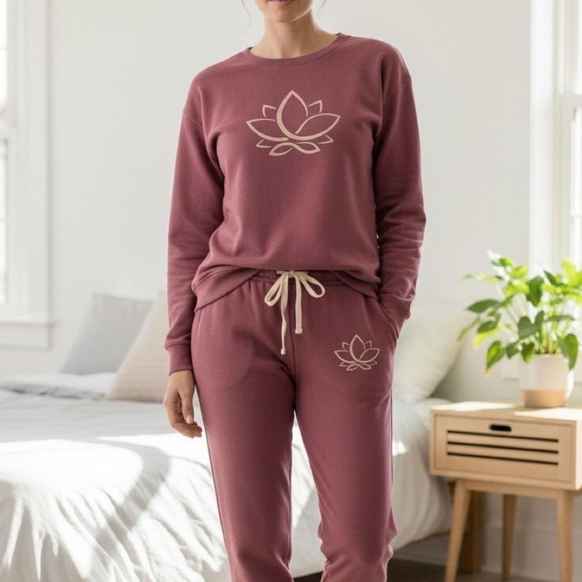 KOWHAI - Pijama Franela Mujer Estampado Flor de Loto Burdeo