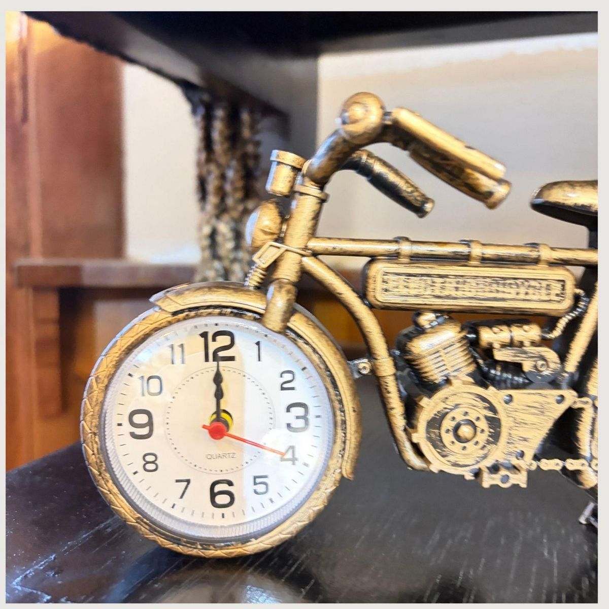 TERRA ESTILO - Moto a Escala Café