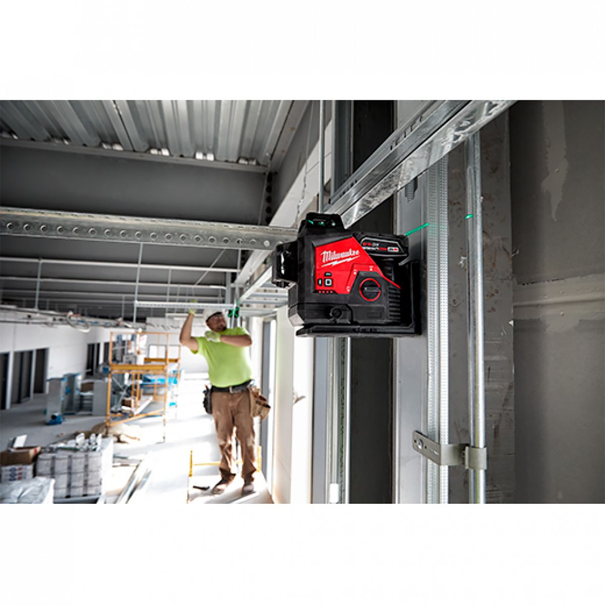 MILWAUKEE - NIVEL LASER VERDE 3 LINEAS 360 M12 MILWAUKEE 3632-21