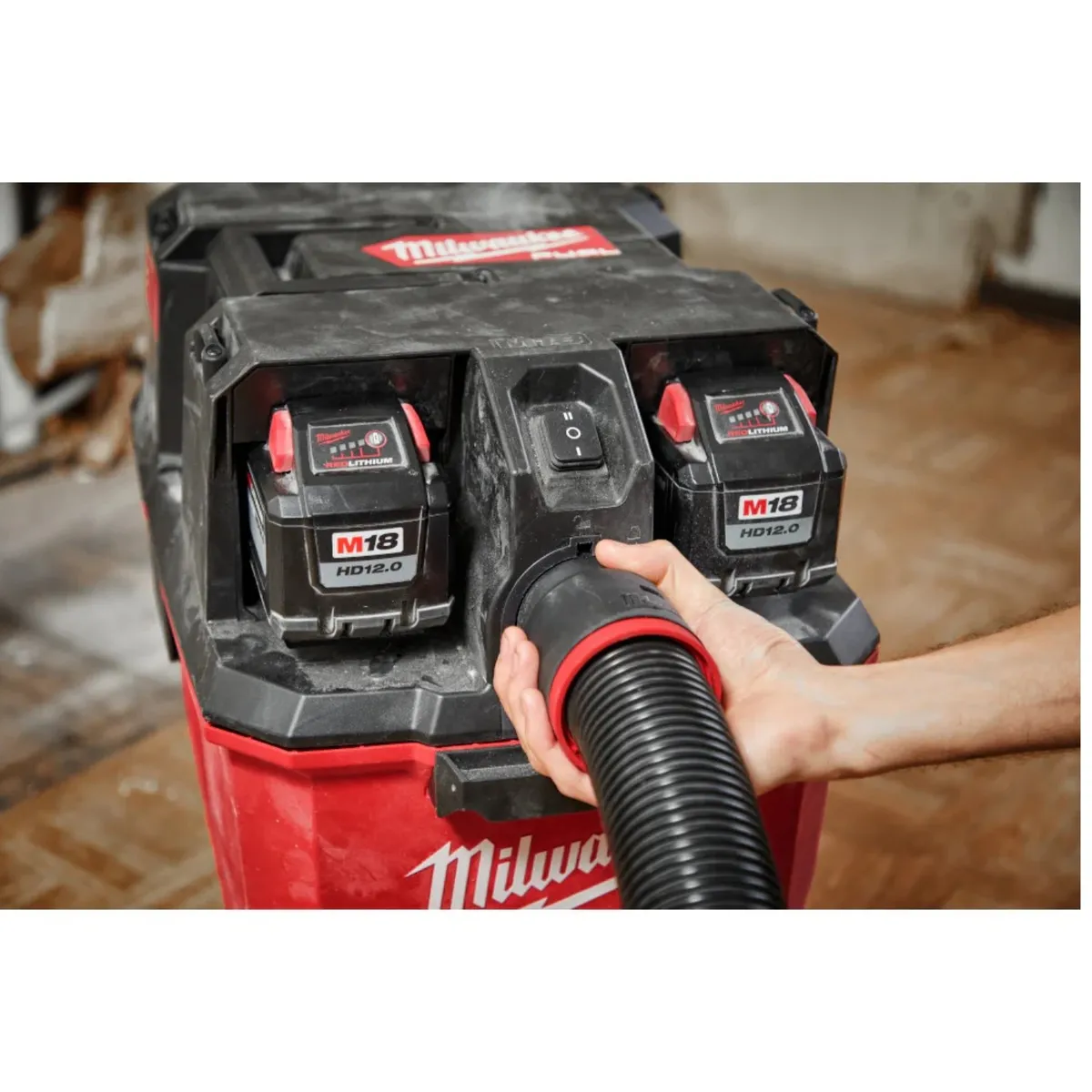 MILWAUKEE - ASPIRADORA INALAMBRICA M18 DE 12 GALONES MILWAUKEE 0930-22HD