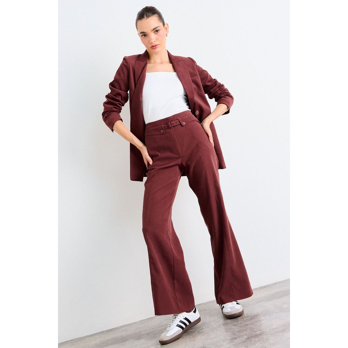 IO - Pantalon Liso Mujer Café Io