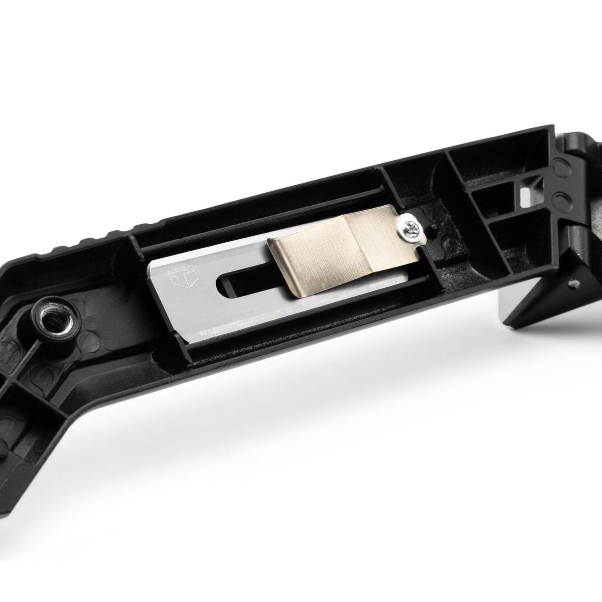 TOUGHBUILT - CUCHILLO PARA ALFOMBRAS TOUGHBUILT TB-H4-11-CK